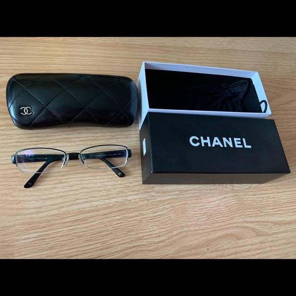 Chanel Black&White Glasses w/ Original Case Set - Picture 2 of 3